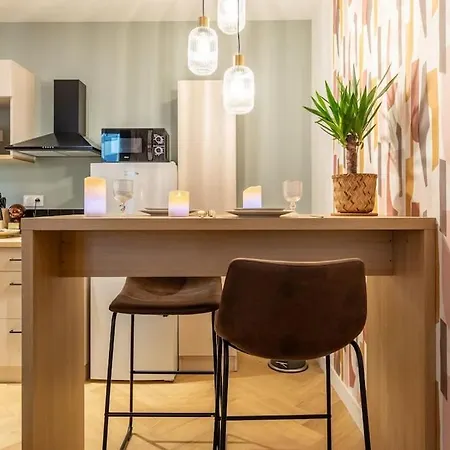 Loveroom En Centre Avec Jacuzzi - Notre Dame Clermont-Ferrand