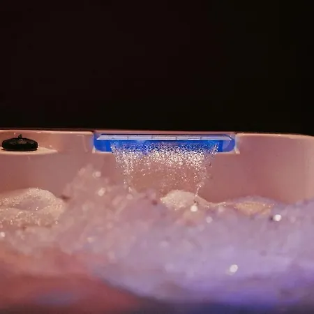 Apartamento Loveroom En Centre Avec Jacuzzi - Notre Dame